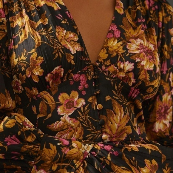 Anthropologie floral black motif tunic size S - Picture 3 of 10